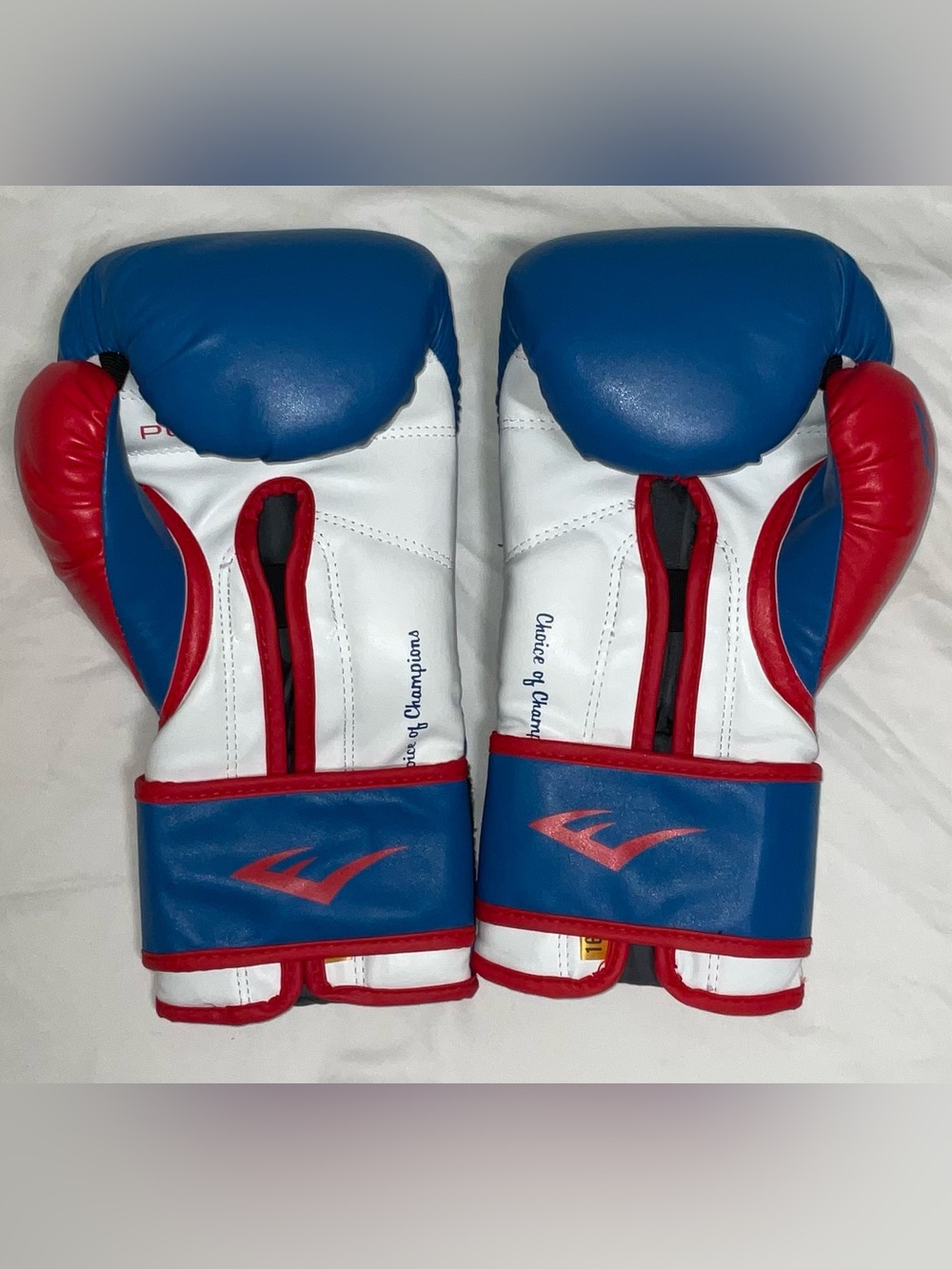 Everlast Powerlock Boxing Gloves - Picture 2 of 6